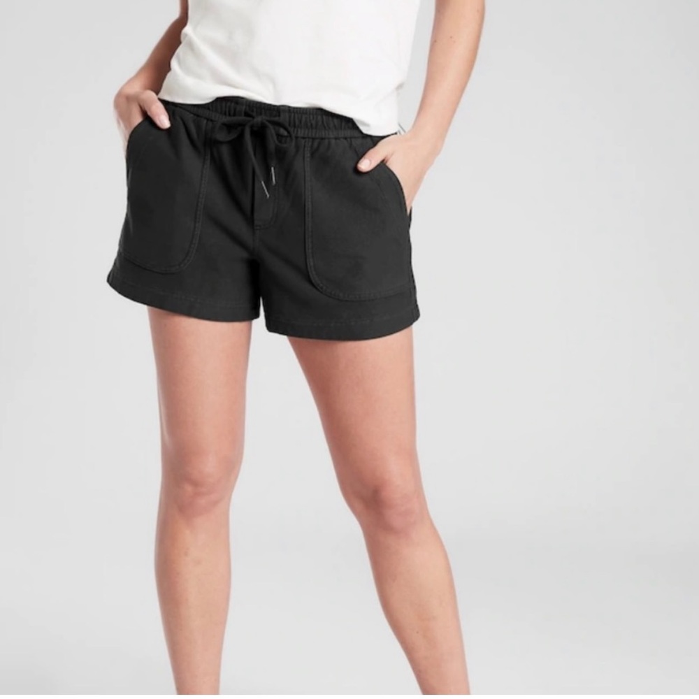 ATHLETA NWT FARALLON Shorts Women's 24 Black Casual Shorts